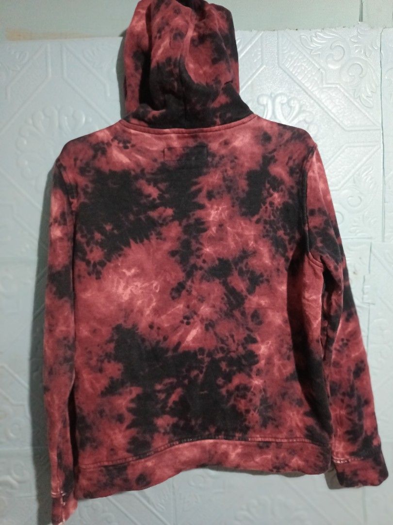 Y2K ABERCROMBIE HOODIE JACKET TIE DYE (Category: Coats, Jackets and Outerwear) located in Quezon City. Submitted by zoesmithshop (Listing ID 1469015592, Image 3). Description: ABERCROMBIE HOODIE JACKET TIE DYE SIZE-SMALL TO MEDIUM Excellent condition no issue Design - Tie Dye Material - Cotton.