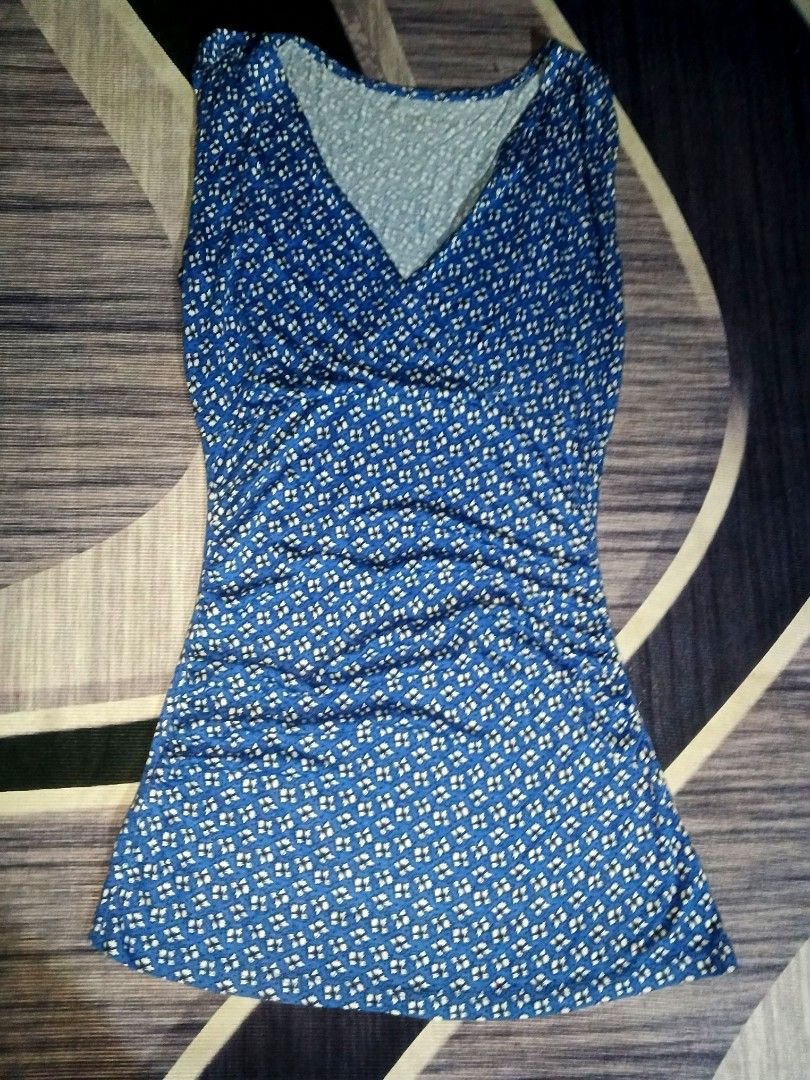 Y2K Ann Taylor (Category: Others Tops) located in Manila. Submitted by icamalicdem29 (Listing ID 1469052380, Image 1). Description: .