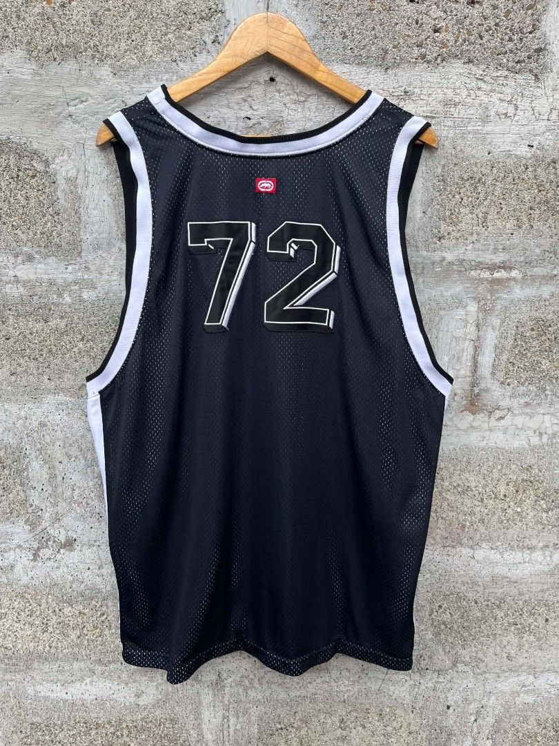 Y2k Basketball Jersey Ecko Unltd (Category: Tshirts & Polo Shirts ) located in Manila. Submitted by skippypeanut1331 (Listing ID 1468969386, Image 2). Description: 24.5x30 XL Very good condition Color rate: 9/10 Issue: paint stain minimal loose thread.