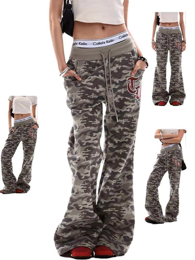 Y2K Camou Flared Pant (26-34) (Category: Other Bottoms) located in Pasig City. Submitted by _rosasass_ (Listing ID 1468966898, Image 2). Description: Heavy cotton good as new Waistline 26-35 Length 40 inch Hem 12 inch.