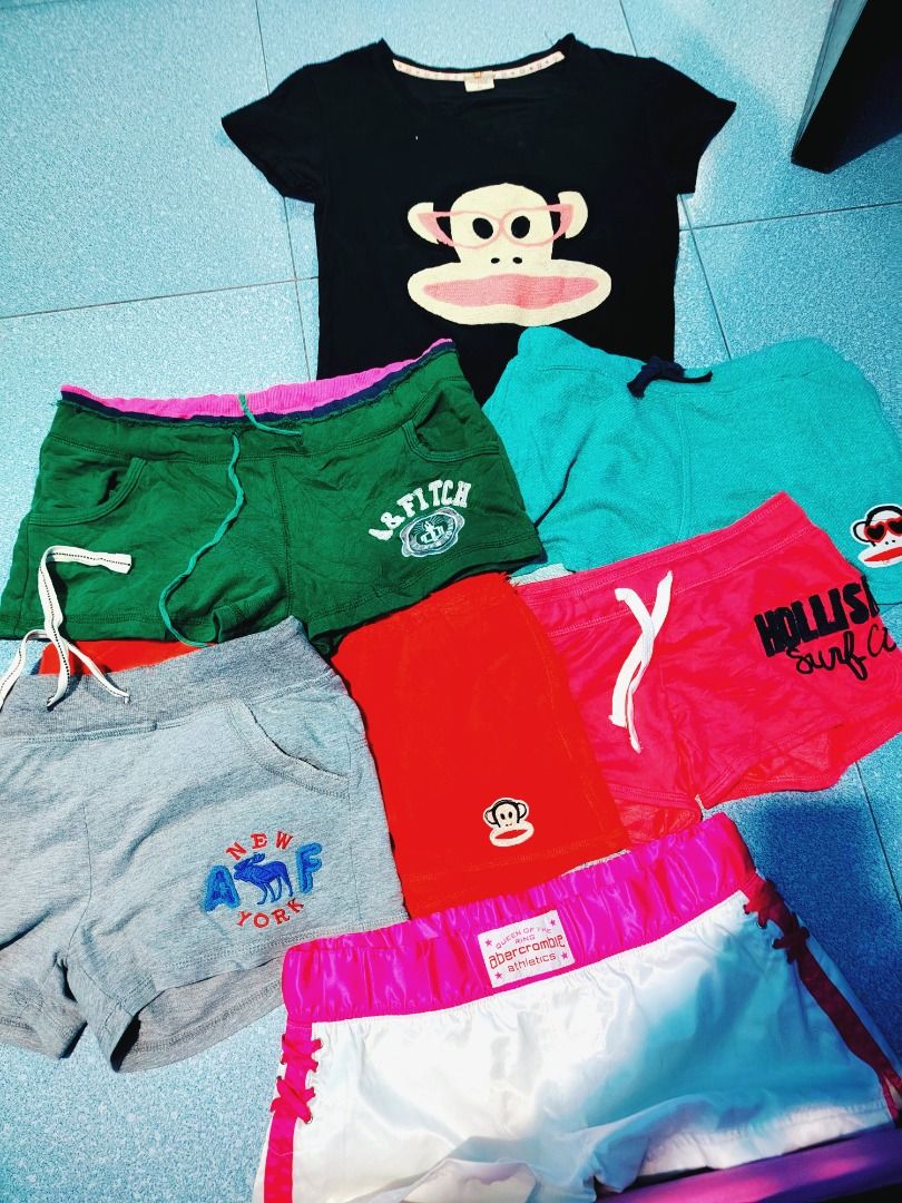 y2k garments (Category: Activewear) located in Magalang. Submitted by secondhand_thrift (Listing ID 1468934360, Image 1). Description: 7pcs.