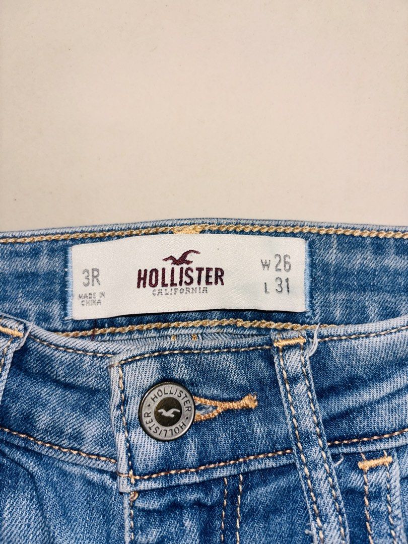Y2k Hollister Denim Jeans (Category: Jeans) located in Manila. Submitted by erxm.thrift (Listing ID 1469082587, Image 3). Description: .