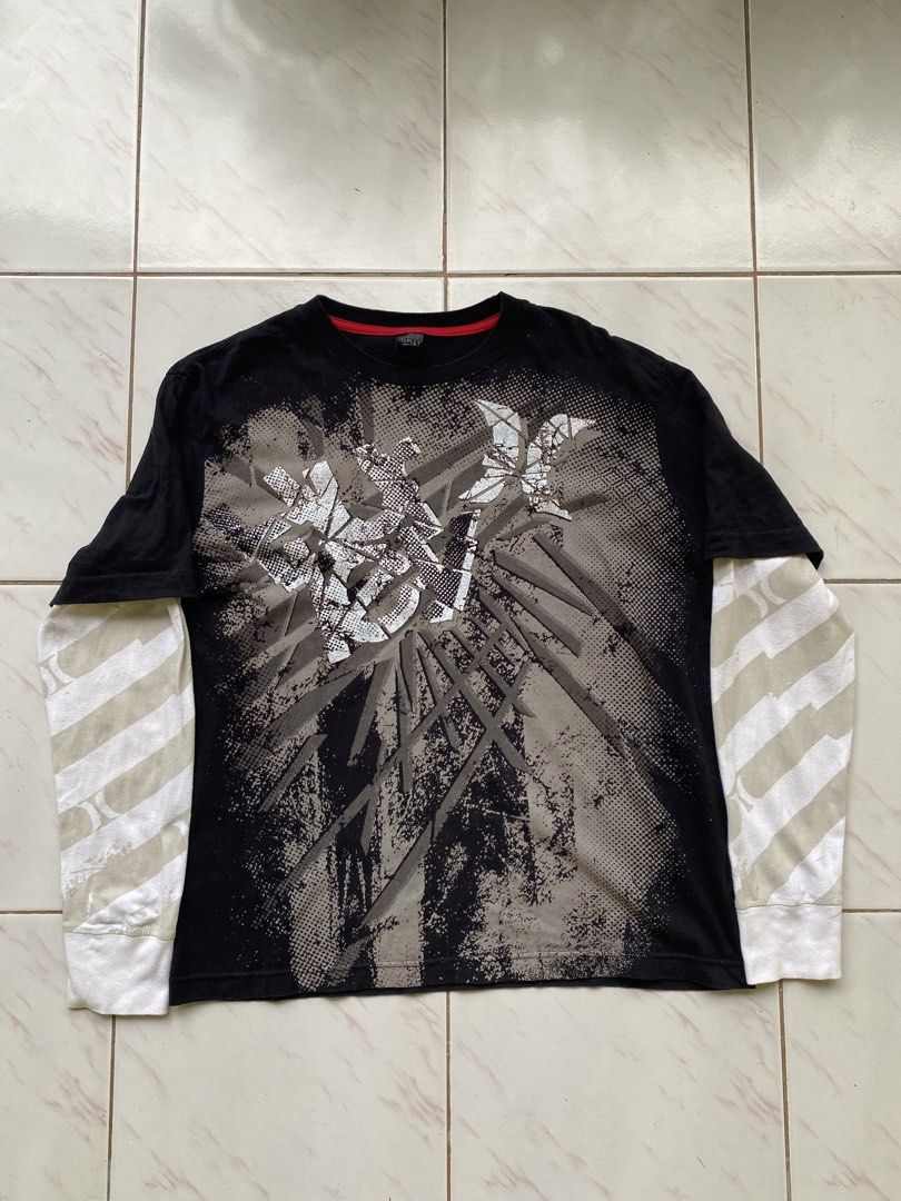 Y2k Hurley Layered Shirt (Category: Tshirts & Polo Shirts ) located in Alimodian. Submitted by curatednamgabasura_ilo (Listing ID 1469034336, Image 1). Description: Y2k Hurley Layered Shirt Crack prints Minimal stains 20.5 25.