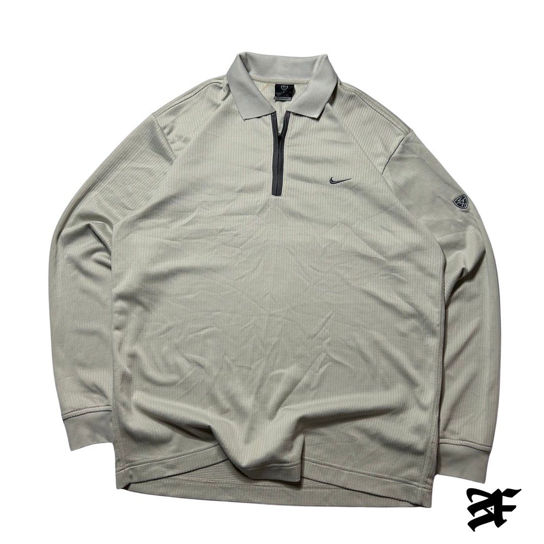 Y2K Nike Golf Quarterzip (Category: Tshirts & Polo Shirts ) located in Antipolo. Submitted by wvyfrnds (Listing ID 1469018979, Image 1). Description: Y2K Nike Golf Quarterzip Size: L Dimensions (Inches): Length: 28.5 Width: 23 Color Rate: 9/10 Issues - NONE 695 PLUS SF.