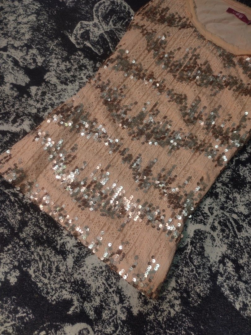Y2k Sequel Top (Category: Others Tops) located in Cagayan de Oro. Submitted by jaypeedeistilo (Listing ID 1468961553, Image 2). Description: still in a good condition✅ size medium✅.
