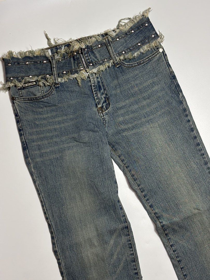 y2k studded belted mid waist flared jeans (Category: Jeans) located in Mabalacat. Submitted by lueur.rei (Listing ID 1469087738, Image 3). Description: ⊹ ࣪ ˖ W30-32, L42, R9 ⊹ ࣪ ˖ sellers fave 𖧧 mine: ₱350 𖧧 steal: ₱400 𖧧 lock(au): ₱450 — eob: OCT 20 - 8 PM ⊹₊˚‧︵‿₊୨ᰔ୧₊‿︵‧˚₊⊹ — measurements were taken in flat lay — picture may vary due to lighting — please read guidelines before buying — once item is confirmed, please send your complete order f