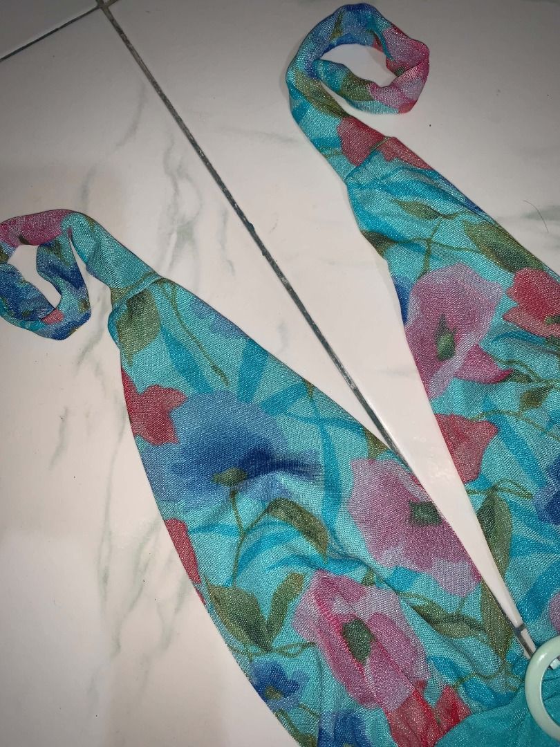 Y2k Summer Whimsy Halter Top (Category: Sleeveless) located in Koronadal. Submitted by lilmissgemini17 (Listing ID 1469085844, Image 2). Description: For bidding size: small sb: 299 offer +50 increment eob: oct 20, 2026 10pm.