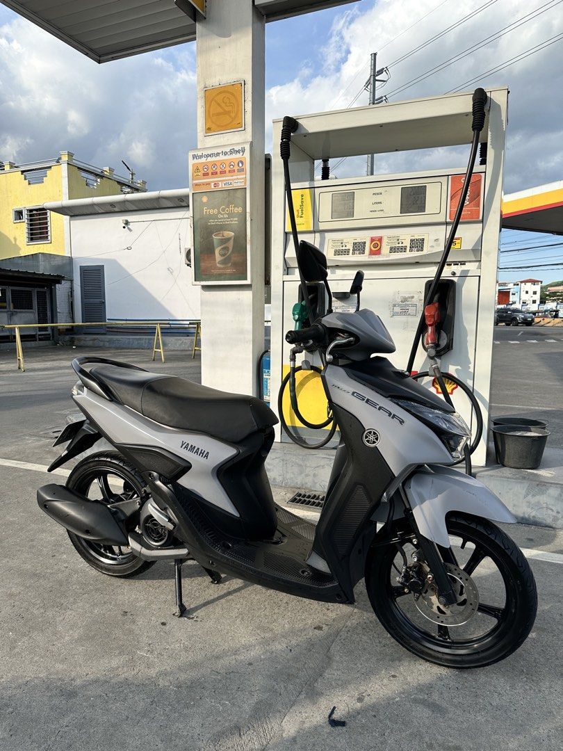Yamaha Mio Gear Scooter 125 (Category: Motorbikes for Sale) located in San Mateo. Submitted by pareng_cj01 (Listing ID 1469004170, Image 3). Description: Selling my Yamaha Mio Gear 125 2024 ₱45,000 last price (FIX) para hindi sayang oras paki basa po Money Back Guarantee for papers para sa peace of mind niyo -2024 straight model -9,200km odo only ✅LTO white plate number ✅Complete Original Papers ✅Original OR CR ✅3 Years Registration (2027) ✅Open 