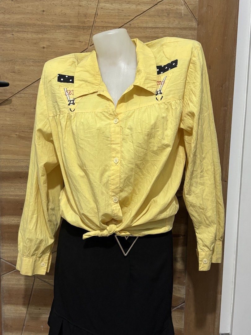Yellow longsleeves (Category: Longsleeves) located in Manila. Submitted by robbyrabbit (Listing ID 1469095870, Image 1). Description: .