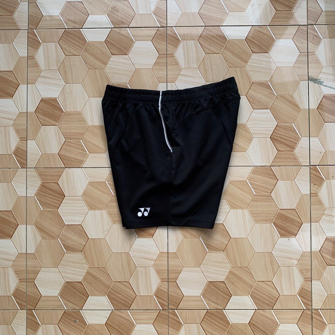 Yonex Short❗️ (Category: Shorts) located in Cebu City. Submitted by darrylopon12219 (Listing ID 1469026718, Image 2). Description: Orig💯 Excellent Condition No Issue Size Medium Color Rate:9.5/10 Dimes:W30-32 L16 Leghole 11 -Need Wash 📍 CONSOLACION, CEBU ‎🚚 ship via J&T ‎DM NOW📩.