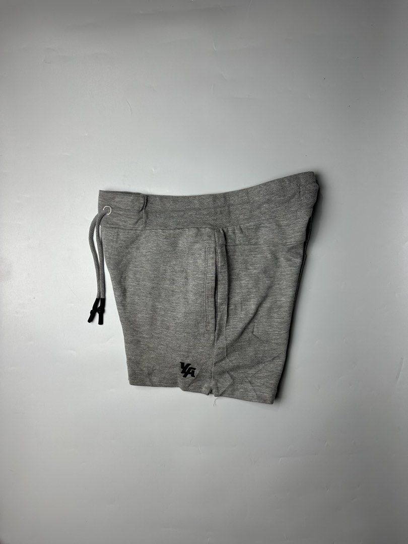 YoungLA Cotton Shorts (Category: Shorts) located in Bacolod City. Submitted by 2k.archives (Listing ID 1469100639, Image 1). Description: Want to sell ♻️/ YoungL4 Cotton Gym Shorts • Good Asnew • Size Large • No Flaws 💰749 Message me if interested.