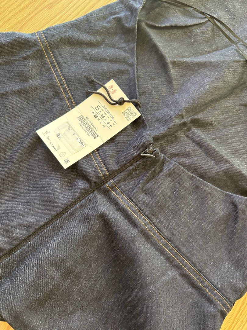ZARA | Denim Halter Top - Small (Category: Sleeveless) located in Roxas City. Submitted by elliesuite (Listing ID 1468931797, Image 2). Description: Read: LAST PRICE POSTED ‼️ NO WHEN WORN ‼️ NO MEASUREMENTS ‼️ Brand New with Tags Size: Small Fits 34-36 bust size Sooo chic! Love this! SF c/o Buyer. (JRS Express ONLY ₱150 - no other courier) No grab/lala (not from the Metro) All sales are final. No REFUND. No return / exchange. .