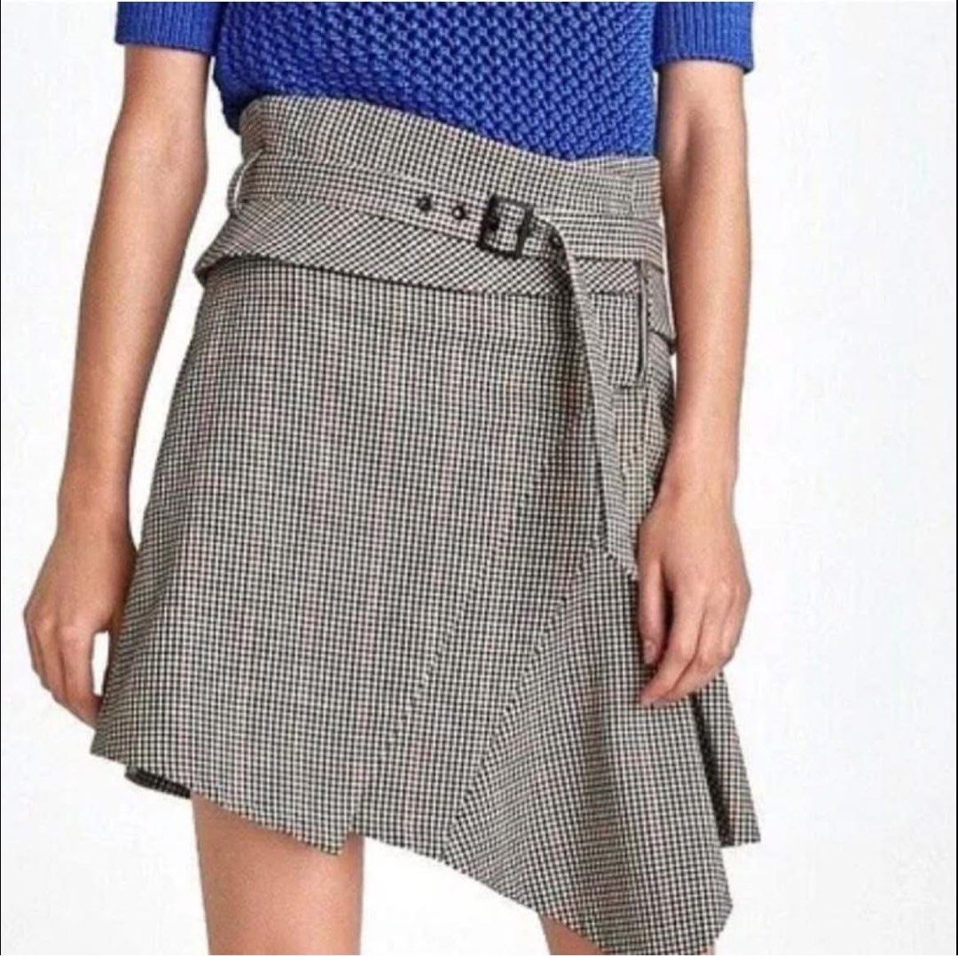 Zara Assymmetric Plaid Skirt (Category: Skirts) located in Pagadian. Submitted by angelcanzado (Listing ID 1468992857, Image 3). Description: Zara Assymmetric Plaid Skirt Excellent Condition Complete Tags Gwapa as.in Size: 29 tape measure Length: 19 inches .