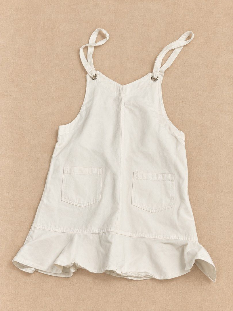 Zara Dress (Category: Dresses) located in Manila. Submitted by lexiandco.ph (Listing ID 1469049319, Image 1). Description: .