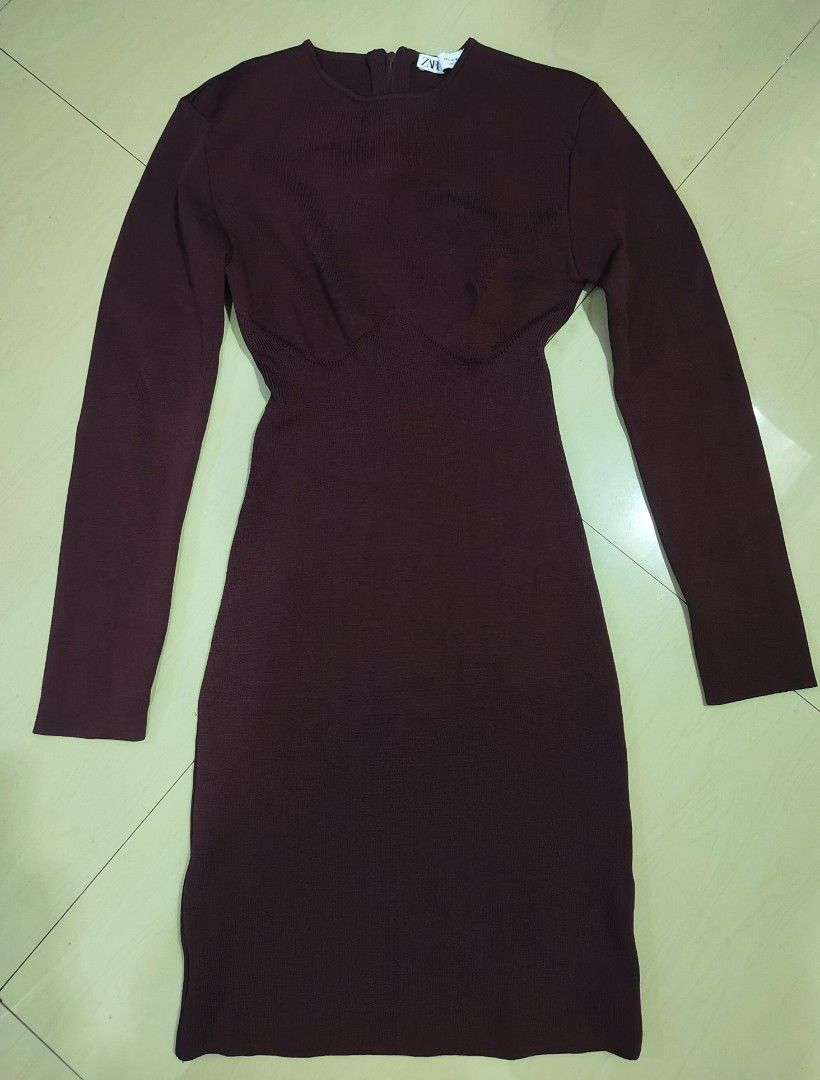 ZARA dress size M (Category: Dresses) located in Zamboanga. Submitted by ckealia (Listing ID 1468941053, Image 1). Description: good as new stretchable knitted fabric size medium no flaws not ukayukay preloved.