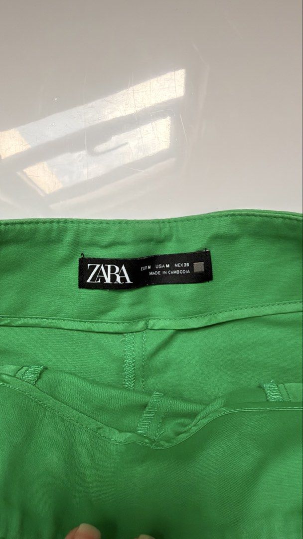 Zara High-waist Shorts (Category: Shorts) located in San Juan City. Submitted by acst12 (Listing ID 1468941052, Image 2). Description: .