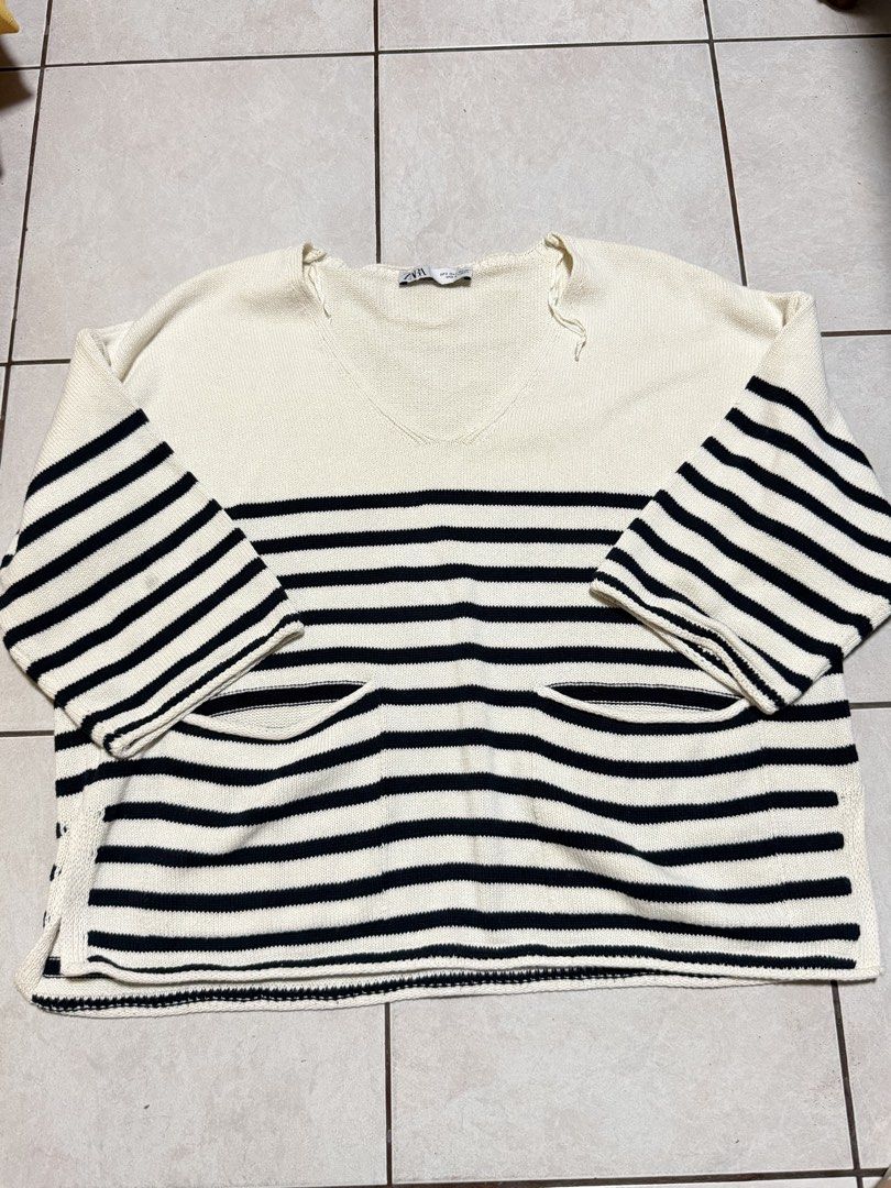 Zara Knitted Long sleeve (Category: Coats, Jackets and Outerwear) located in San Pedro. Submitted by lovedbymeclothes (Listing ID 1469018639, Image 3). Description: .