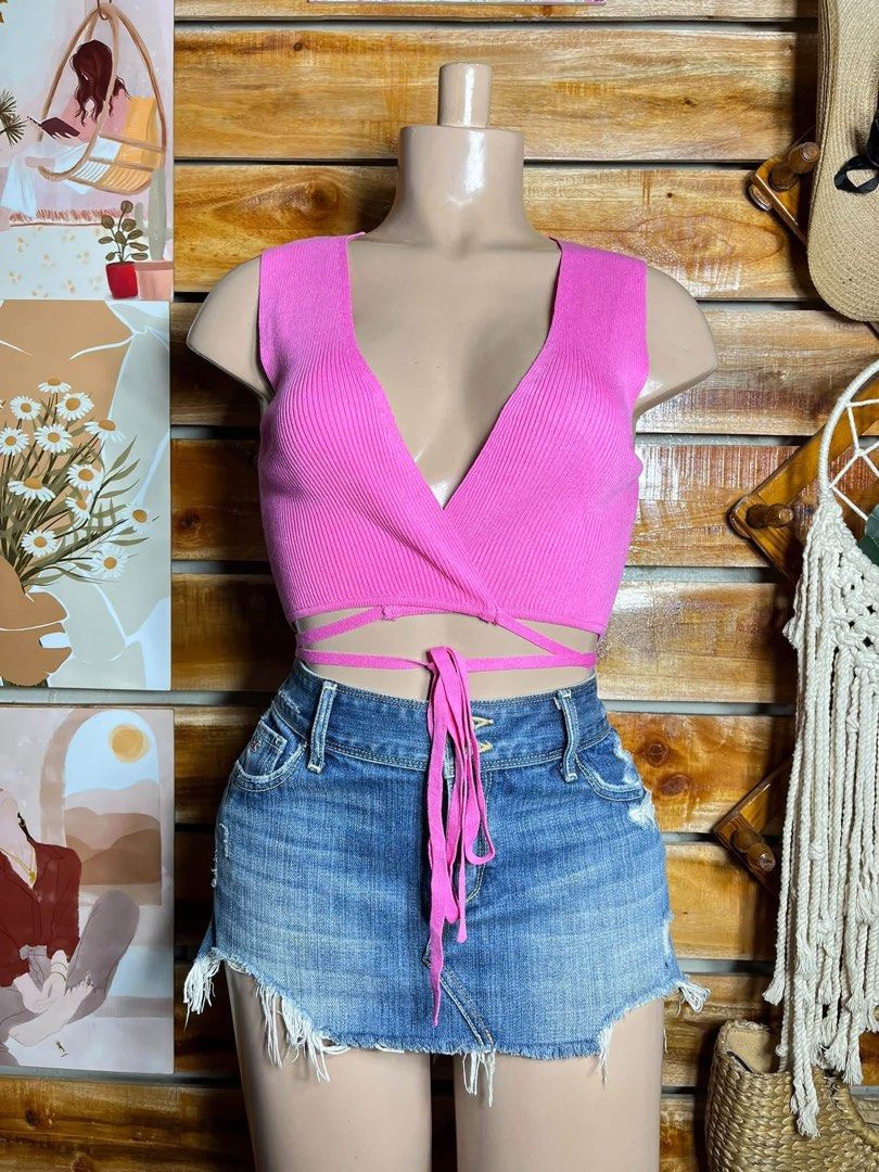 Zara Knitted Wrap Top (Category: Sleeveless) located in Pagadian. Submitted by angelcanzado (Listing ID 1468990688, Image 1). Description: Zara Knitted Wrap Top Excellent Condition Complete Tags Prettyyy as.in Small - Medium.