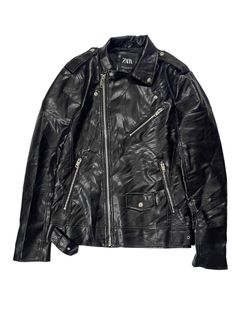 (Category: ) located in . Submitted by digital_wardrobe.ph (Listing ID 1468972382, Image 1). Description: .
