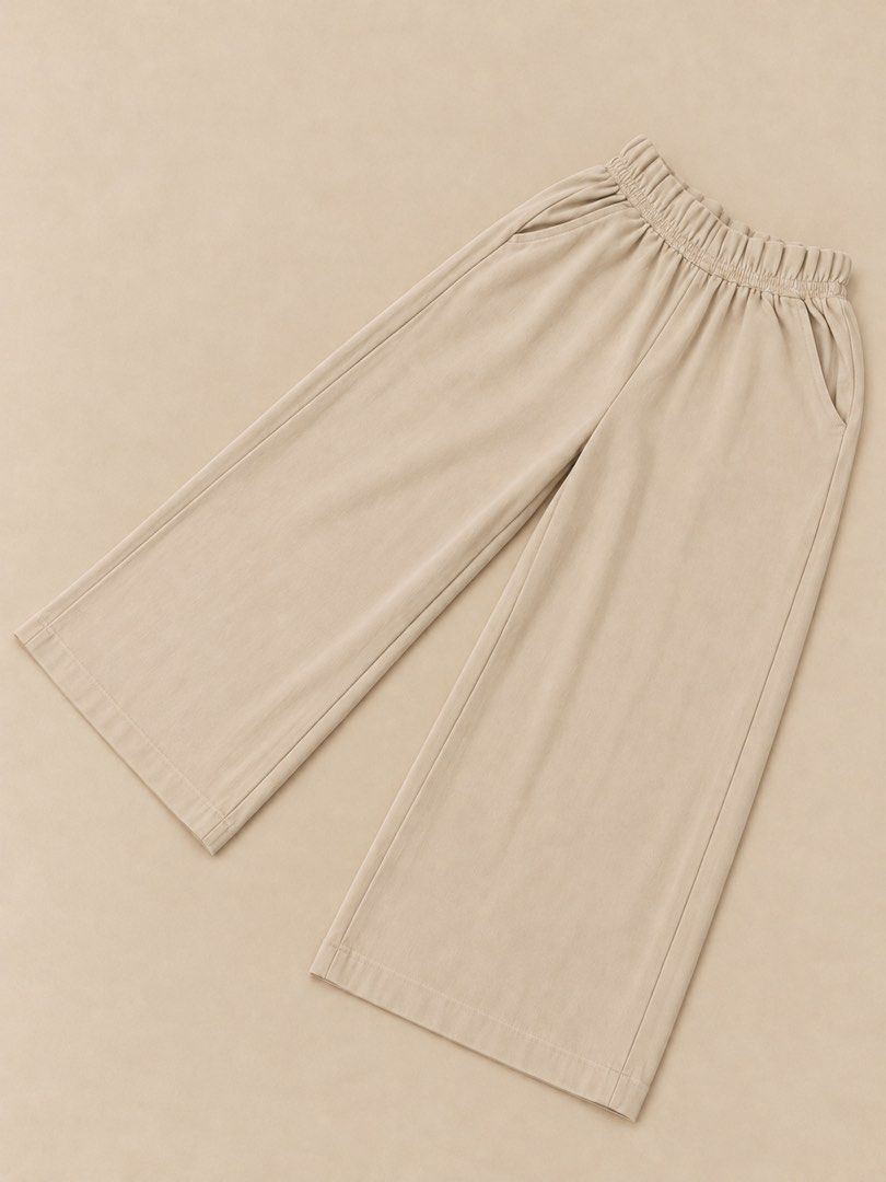 Zara Pants (Category: Other Bottoms) located in Manila. Submitted by lexiandco.ph (Listing ID 1468988005, Image 1). Description: .