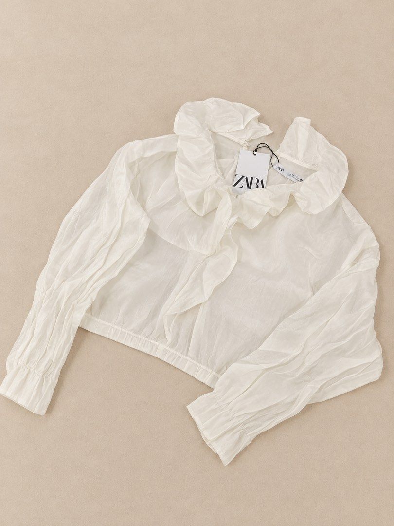 Zara White Blouse (Category: Blouses) located in Manila. Submitted by lexiandco.ph (Listing ID 1469057378, Image 1). Description: .