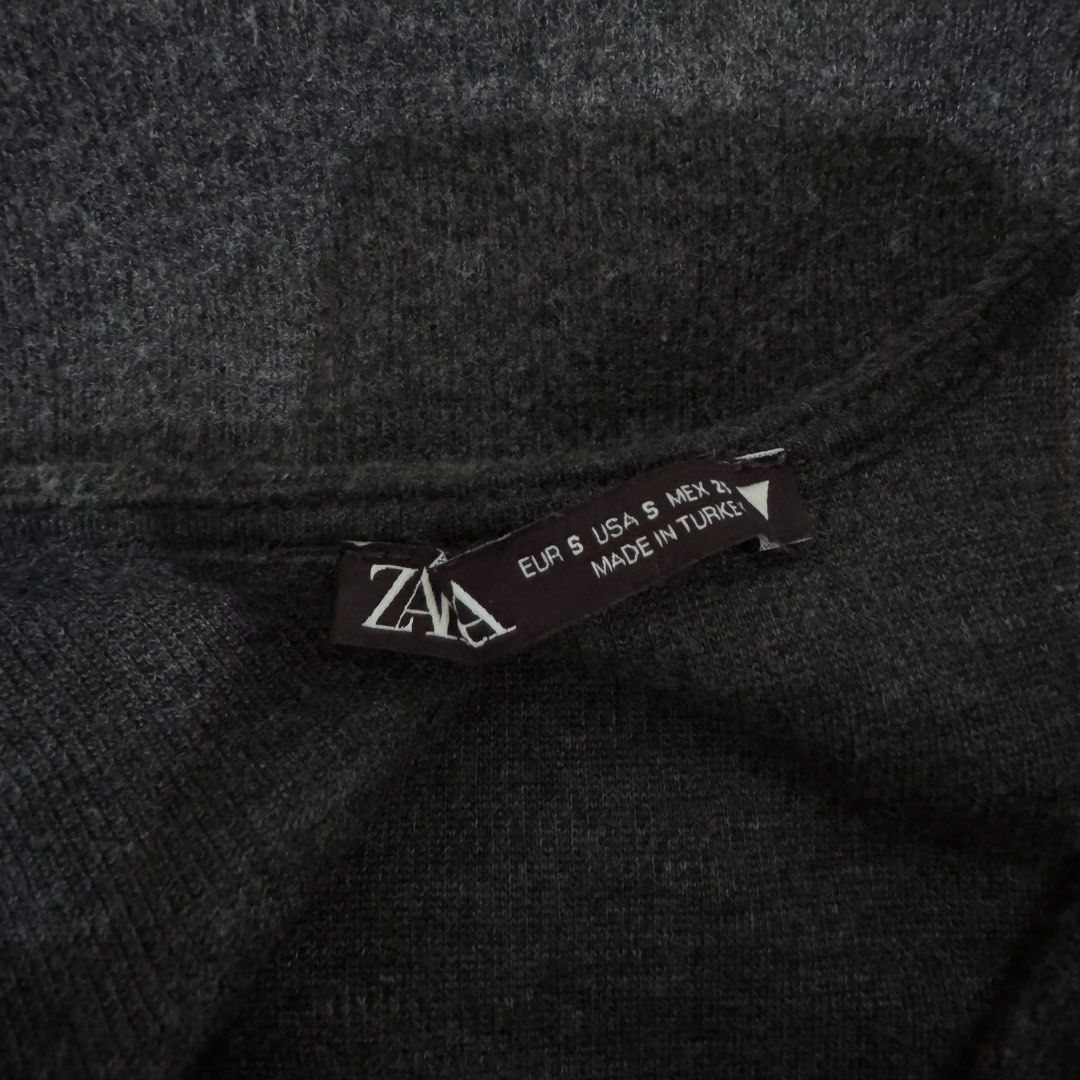 Zara Wool-like Gray Mini Dress (Category: Dresses) located in Antipolo. Submitted by nicnicbg (Listing ID 1468968992, Image 3). Description: .