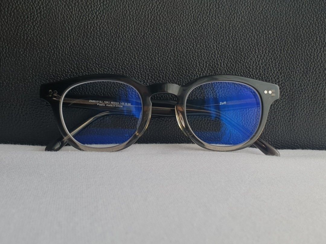 Zoff Retro Eyeglass Frame (Category: Sunglasses & Eyewear) located in Quezon City. Submitted by WasalakTwo (Listing ID 1468975110, Image 1). Description: Bought in Japan Durable and high quality Goodcondition Clean and presentable Lens are graded, but replaceable Open for delivery nationwide Front Width 13.5cm Front Height 4.4cm.