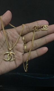(Category: ) located in . Submitted by cheskhaionlinestore2.0 (Listing ID 1465530085, Image 1). Description: .