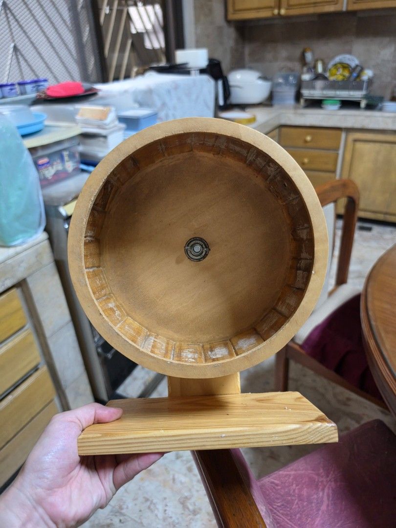 21cm Wooden Hamster Wheel (Category: Homes & Other Pet Accessories) located in Quezon City. Submitted by snowflakes.specials (Listing ID 1465411852, Image 1). Description: From Little Ham Supplies RFS: Decluttering.