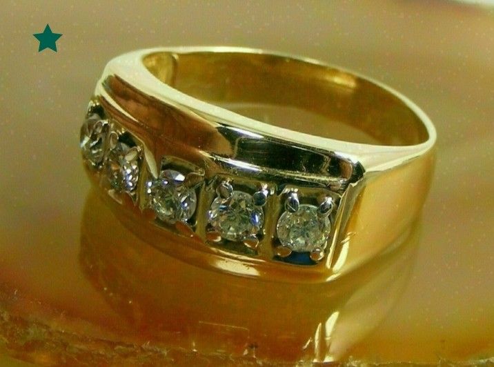 2ct round cut lab grown diamond men's ring 14kgold (Category: Rings) located in Manila. Submitted by jewel808 (Listing ID 1465512653, Image 3). Description: 2ct round cut lab grown diamond men's ring 14kgold.