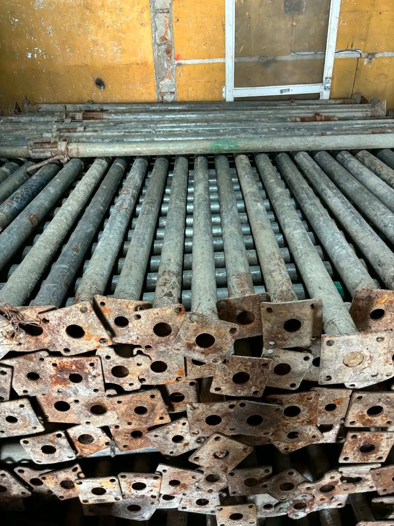 2ND HAND GI SHORING JACK 3.4 FULL EXT (Category: Construction Tools & Equipment) located in Bacoor. Submitted by caryn_1002 (Listing ID 1465408559, Image 3). Description: .