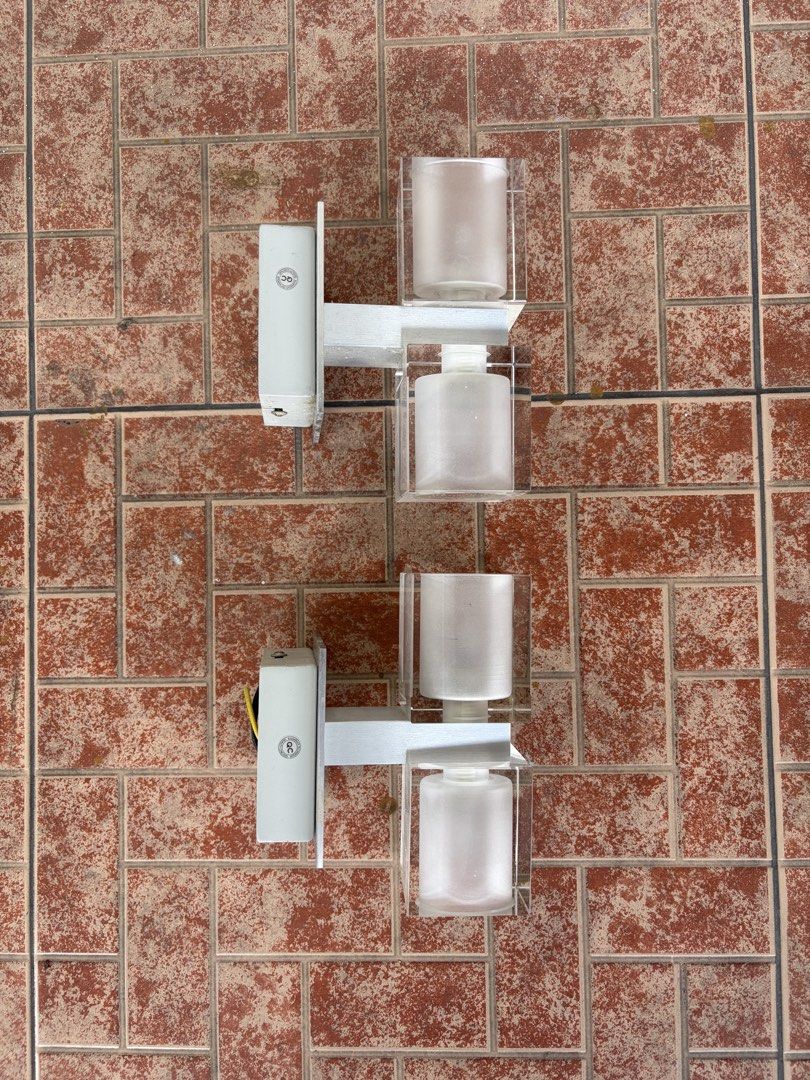 2pcs Wall Lamp (Category: Lighting) located in Quezon City. Submitted by runningidol123 (Listing ID 1465476529, Image 1). Description: .