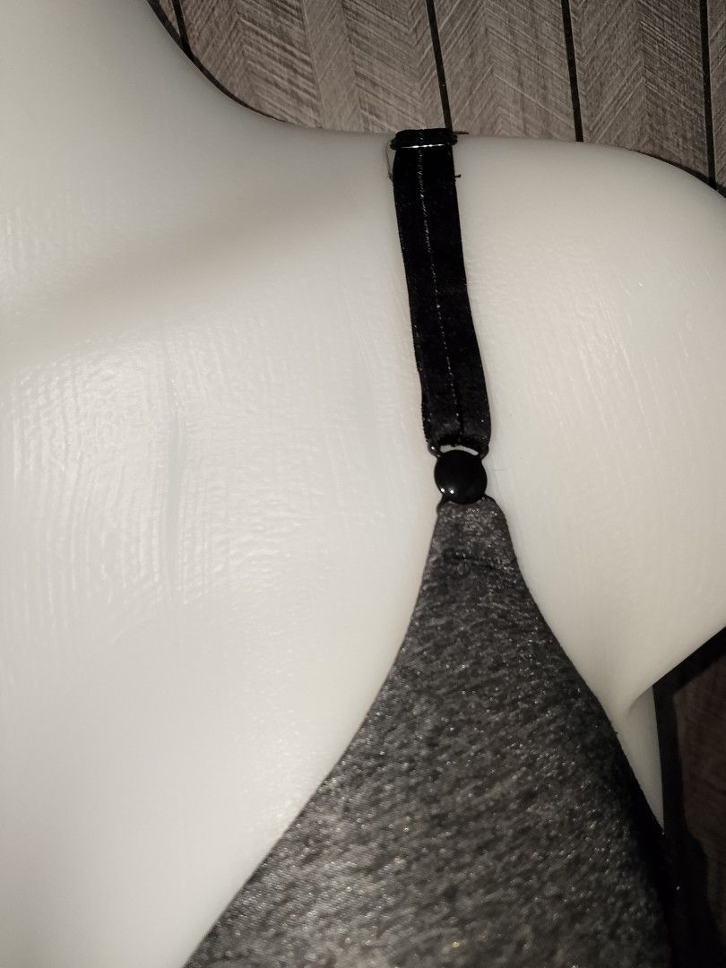 34c WARNERS nonwire bra padded (Category: Undergarments & Loungewear) located in Manila. Submitted by truecrystal-1407 (Listing ID 1465448647, Image 2). Description: .