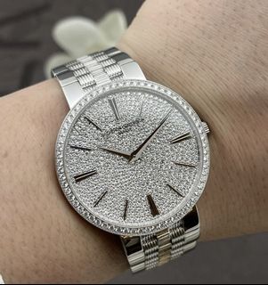 （分類：）位於 。 由 timing-watch 提交（商品編號 1465481713，圖片 1）。簡介： 。