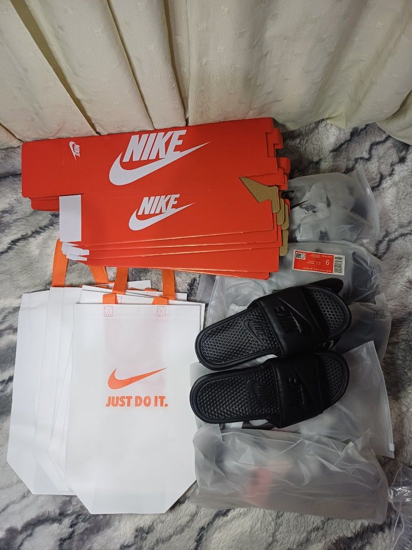 6 Pcs Nike benassi Bundle (Take All ₱1,680) - Pang-negosyo Package (Category: Slippers & Slides) located in Manila. Submitted by btcopfootwearph (Listing ID 1465523872, Image 3). Description: TAKE ALL / BUNDLE – ₱1,680 ONLY! Pang-negosyo package / Wholesale set! ​Inclusions: ​6 Pcs Nike Slides (Brand New - Assorted Sizes) ​Kasama na lahat: Boxes, Eco Bags, at Ziplock packaging ​Ready for resale! ​Location: QC ​Shipping via J&T Express / Lalamove 