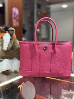 （分類：）位於 。 由 360_Luxury 提交（商品編號 1465466061，圖片 1）。簡介： 。
