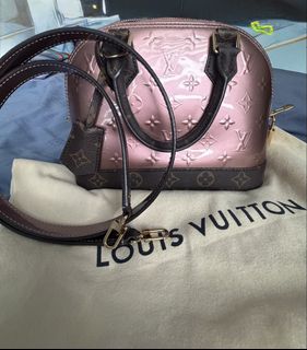 (Category: ) located in . Submitted by shopaholic0816 (Listing ID 1465416261, Image 1). Description: .