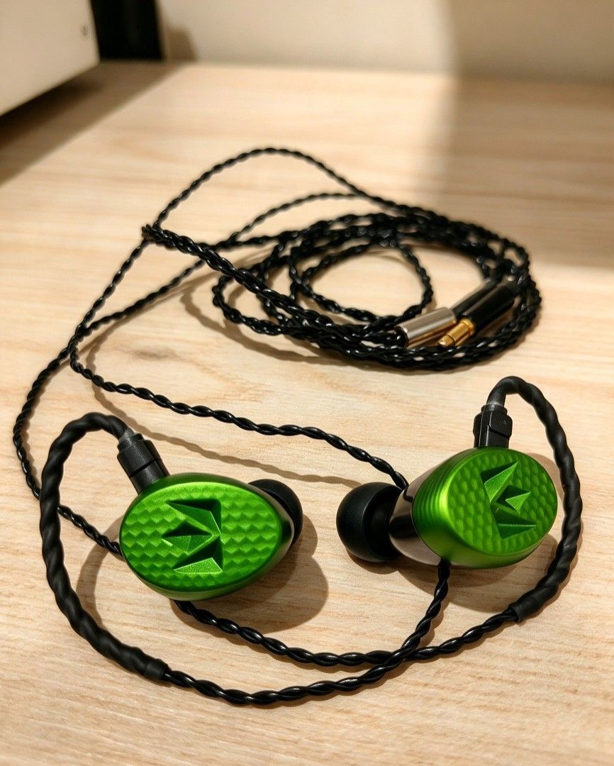 🎧 NOBLE AUDIO SAGE | COMPLETE SET | (Category: Earphones) located in Manila. Submitted by theaudiovault (Listing ID 1465425095, Image 2). Description: NOBLE AUDIO SAGE | COMPLETE SET | QUICK SALE Noble Audio Sage — a classic multi-BA IEM that still delivers a very enjoyable and refined presentation. 🎶 🔊 SOUND & PRESENTATION • Smooth and musical overall character • Clean, detailed mids with good vocal presence • Controlled bass with good textur