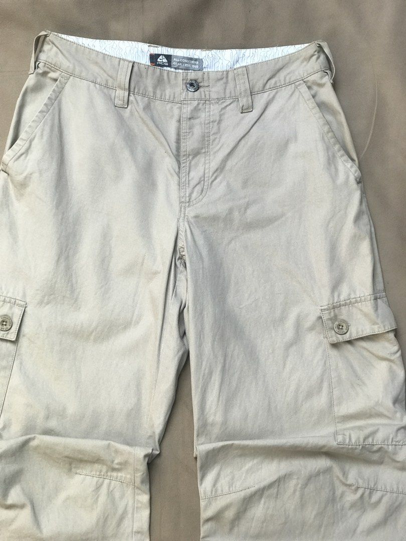 Acg 1989 cargo pants (Category: Joggers) located in Manila. Submitted by wisedog_b622bd (Listing ID 1465449752, Image 2). Description: Excellent condition No issue Good as new Color may vary due to lighting .