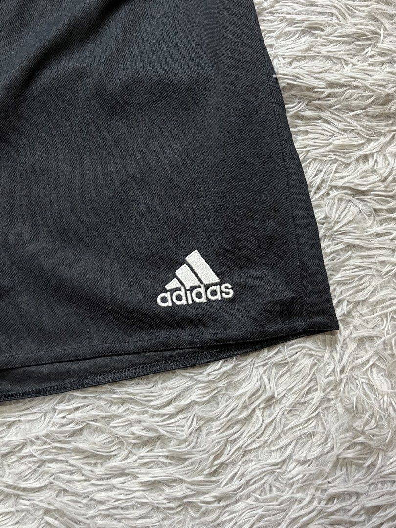 Adidas Active Shorts (Category: Activewear) located in Dipolog. Submitted by krstnagnis98 (Listing ID 1465399893, Image 2). Description: Adidas Active Shorts Med Like new Authentic .