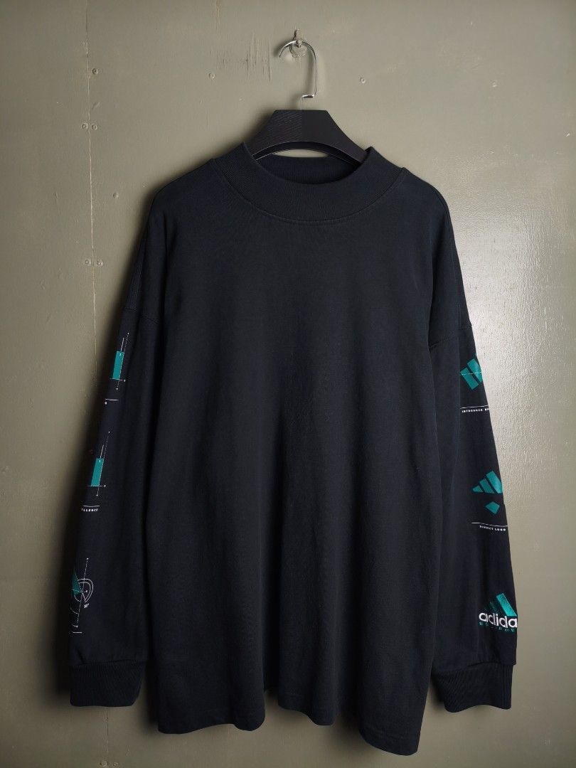 Adidas EQT GFX (Category: Coats, Jackets and Outerwear) located in Baguio. Submitted by baduo (Listing ID 1465467621, Image 1). Description: Adidas EQT GFX 🔸𝐒𝐢𝐳𝐞: XL 🔸𝐈𝐬𝐬𝐮𝐞: ❌ 🔸𝐂𝐨𝐧𝐝𝐢𝐭𝐢𝐨𝐧: Excellent Condition 🔸𝐃𝐢𝐦𝐞𝐬: 26 x 30 --- ₱450 +sf Hindi issue yung hairlines sa sleeves 📍Baguio City 🚛JNT shipping nationwide.