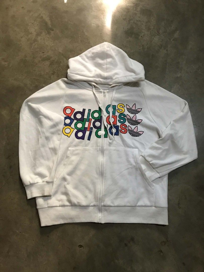 ADIDAS ZIP UP HOODIE (Category: Coats, Jackets and Outerwear) located in Ajuy. Submitted by wizerabbit420 (Listing ID 1465547447, Image 1). Description: Adidas Originals Full-Zip Graphic Hoodie MEDIUM ON TAG BOXY FIT 22x26 ISSUE NEED WASH 9.7/10 CONDITION 📥.