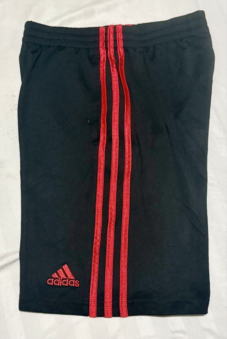 Adidas Jersey Shorts (Category: Babies & Kids Fashion) located in Mandaluyong City. Submitted by michgrayb.Enterprise (Listing ID 1465529002, Image 2). Description: Adidas Black with red 3 stripes shorts 10y on tag .