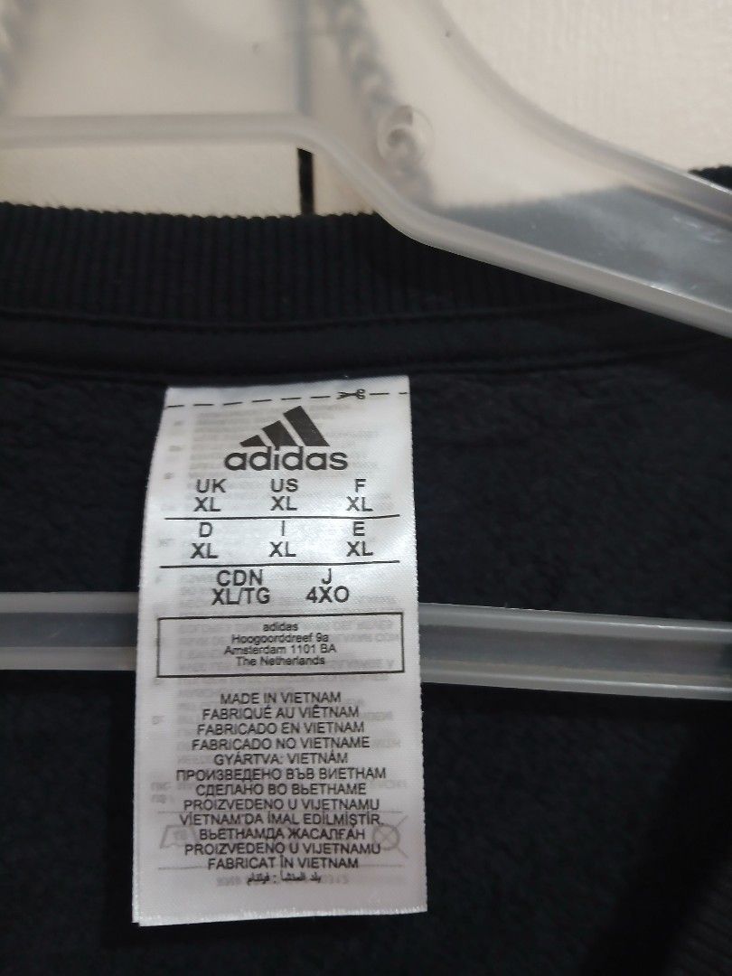 Adidas Sweatshirt XL (Category: Coats, Jackets and Outerwear) located in Subic. Submitted by xzoyie (Listing ID 1465439041, Image 2). Description: Never been used.