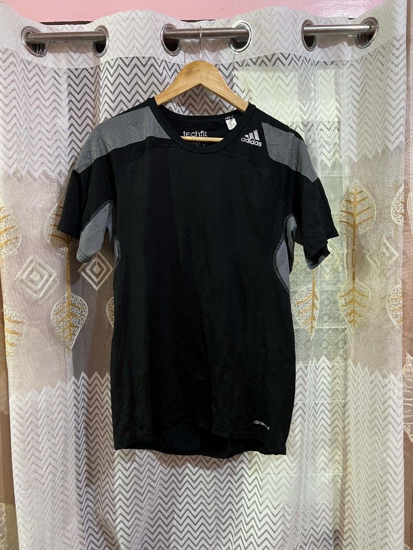 Adidas techfit (Category: Activewear) located in Kapalong. Submitted by thrift_niyram (Listing ID 1465431463, Image 1). Description: Adidas techfit Excellent condition Size S-M Color: 9.5/10 No issue Loc: Kapalong Davao del Norte.