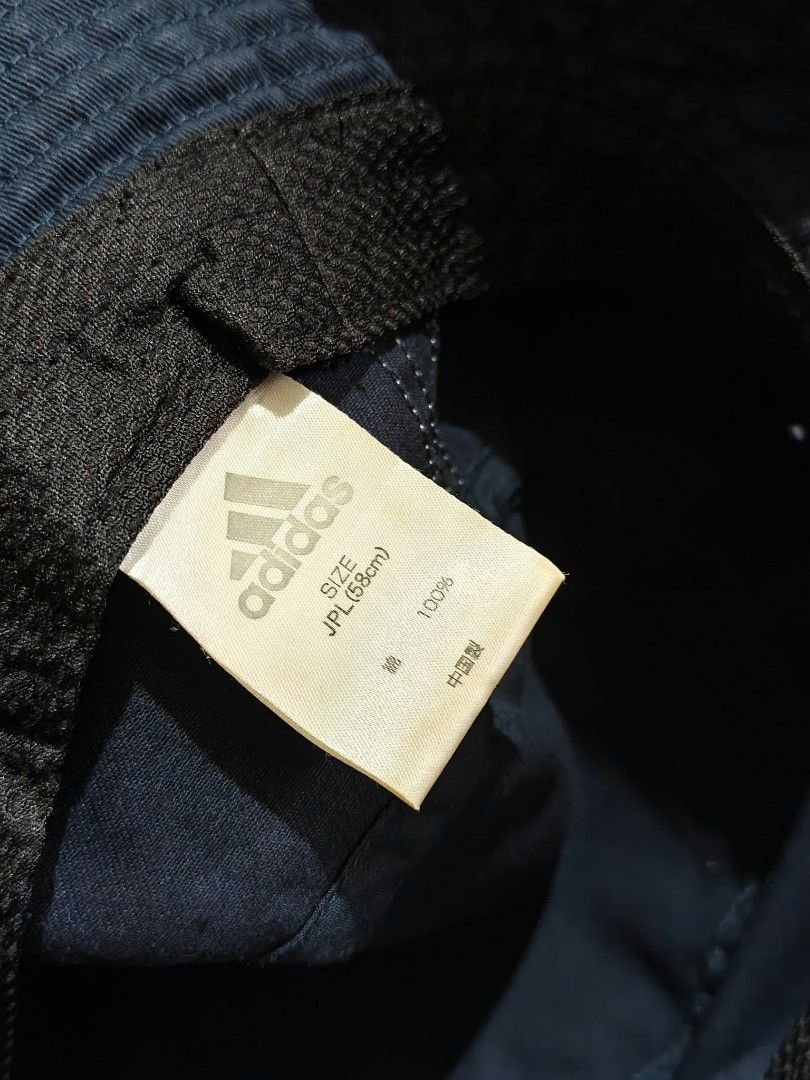 ADIDAS VINTAGE BUCKET HAT (Category: Caps & Hats) located in Muntinlupa City. Submitted by nofame12 (Listing ID 1465393330, Image 3). Description: PLEASE CHECK THE DETAILS OF THE ITEM KN FIRST PHOTO. LOCATION - SUCAT MUNTINLUPA CITY.