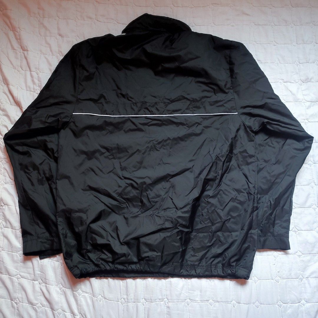 Adidas Vintage Windbreaker Jacket (Category: Coats, Jackets and Outerwear) located in Santa Cruz. Submitted by oreosthrift.co (Listing ID 1465419036, Image 3). Description: PRELOVED CLOTHING † handpicked & carefully selected quality pieces • affordable prices DM to claim 📩.