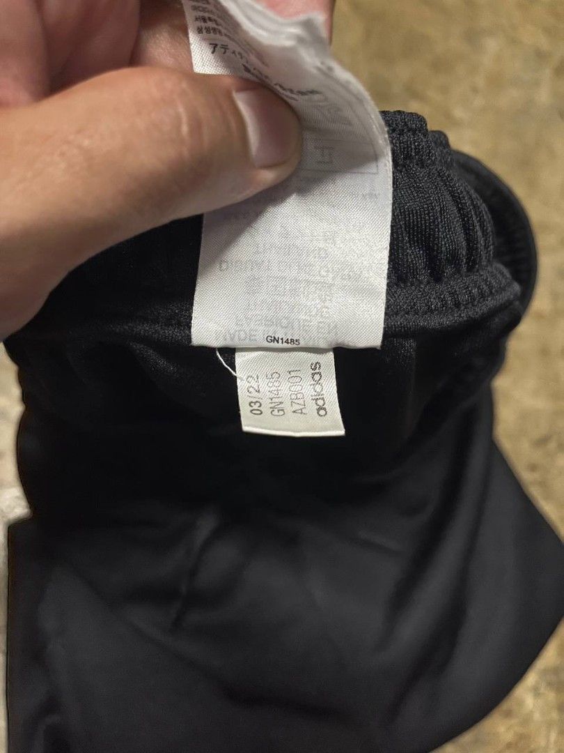 Adidas-Aeroready Shorts (Category: Shorts) located in Marikina City. Submitted by plus6three (Listing ID 1465447026, Image 3). Description: Brand: Adidas-Aeroready Shorts Price: 650php Color: Black with White graphic accent Waistline: 28-32 Width: 18 Length: 18 Material: Soft, breathable knit fabric (durable performance blend) Waistband: Elastic waistband with an adjustable internal drawstring for a customized fit Pockets: Dual side hand pockets 