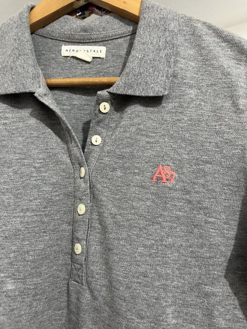 Aeropostale Gray Polo “A87” (Category: Others Tops) located in Rodriguez. Submitted by eczts (Listing ID 1465433934, Image 3). Description: Excellent.