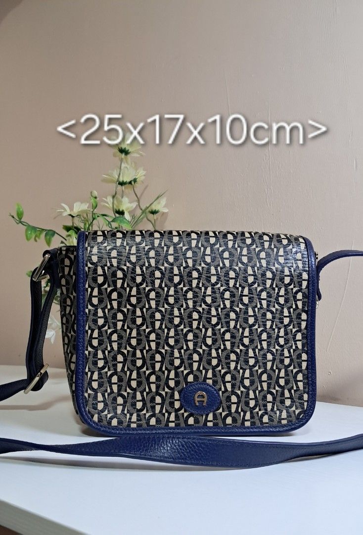 Aigner Crossbody Bag (Category: Luxury Bags & Wallets) located in Zamboanga. Submitted by corneliasbags (Listing ID 1465421951, Image 1). Description: -almost like new pa po ang condition neto kaya wala napo akong ma edetails..